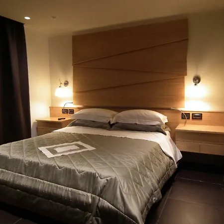 Tower Aparthotel 2*